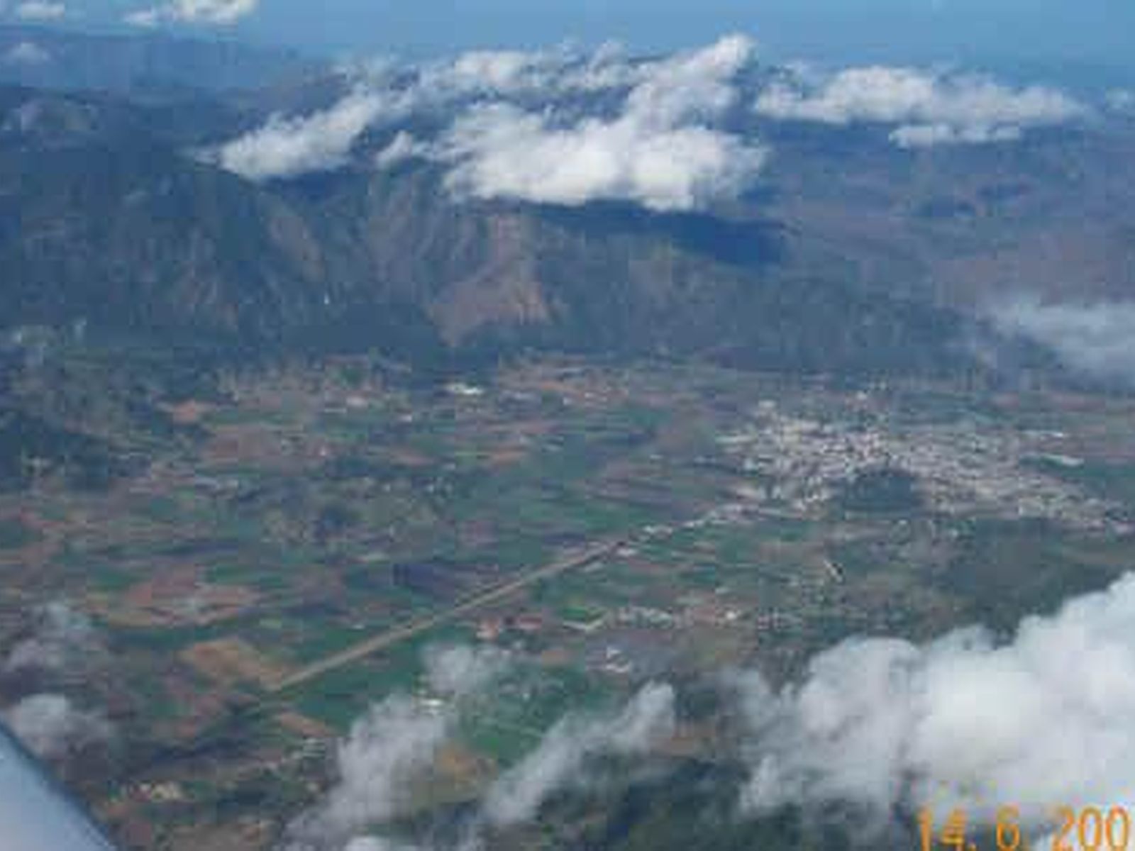Vista aérea del valle de Constanza, La Vega