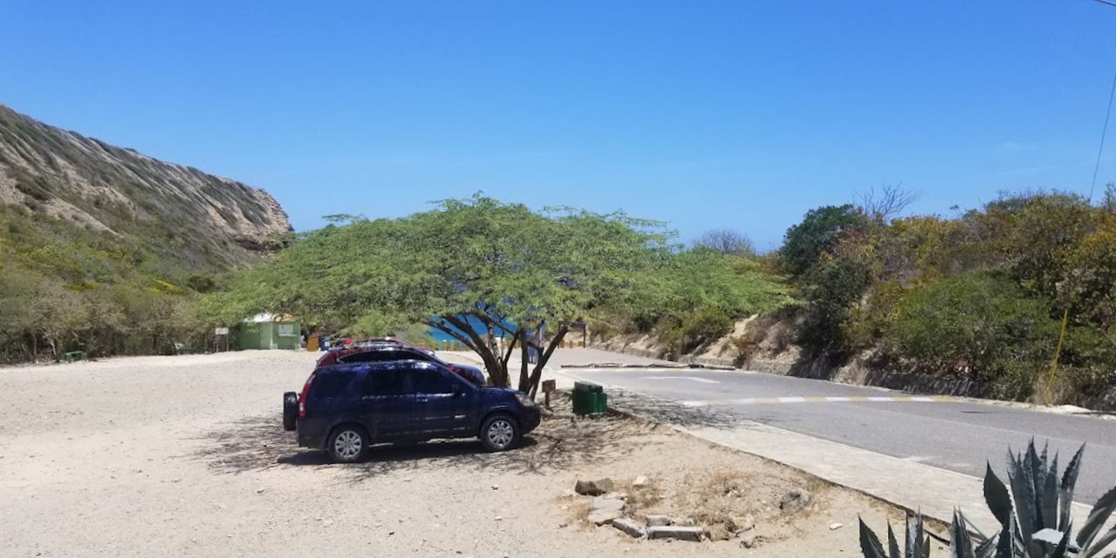 Carretera hacia El Morro de Montecristi